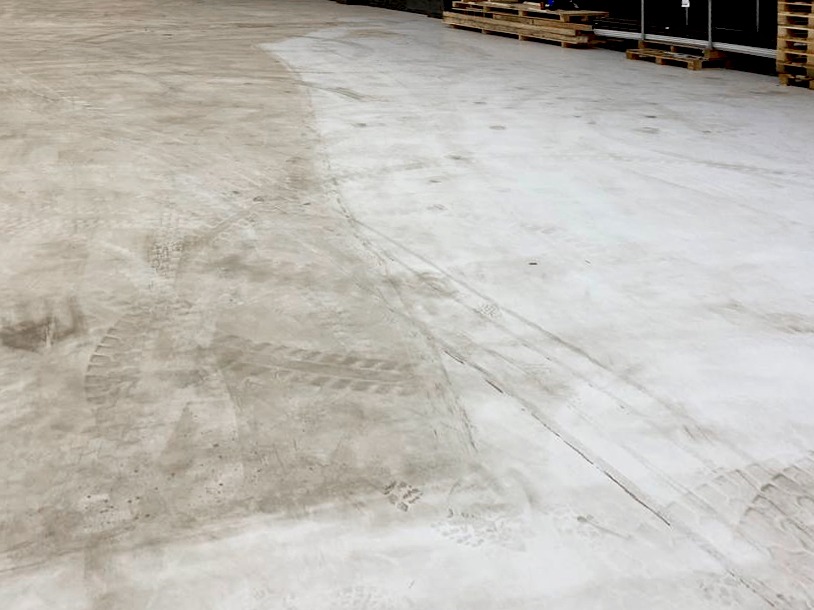 Bodenreinigung Gewerbehalle Maxi Gebäudereinigung GmbH Bremen Büroreinigung Objektreinigung Treppenhausreinigung Fassadenreinigung